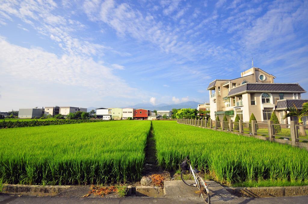 Yilan Happy Orange Homestay מראה חיצוני תמונה